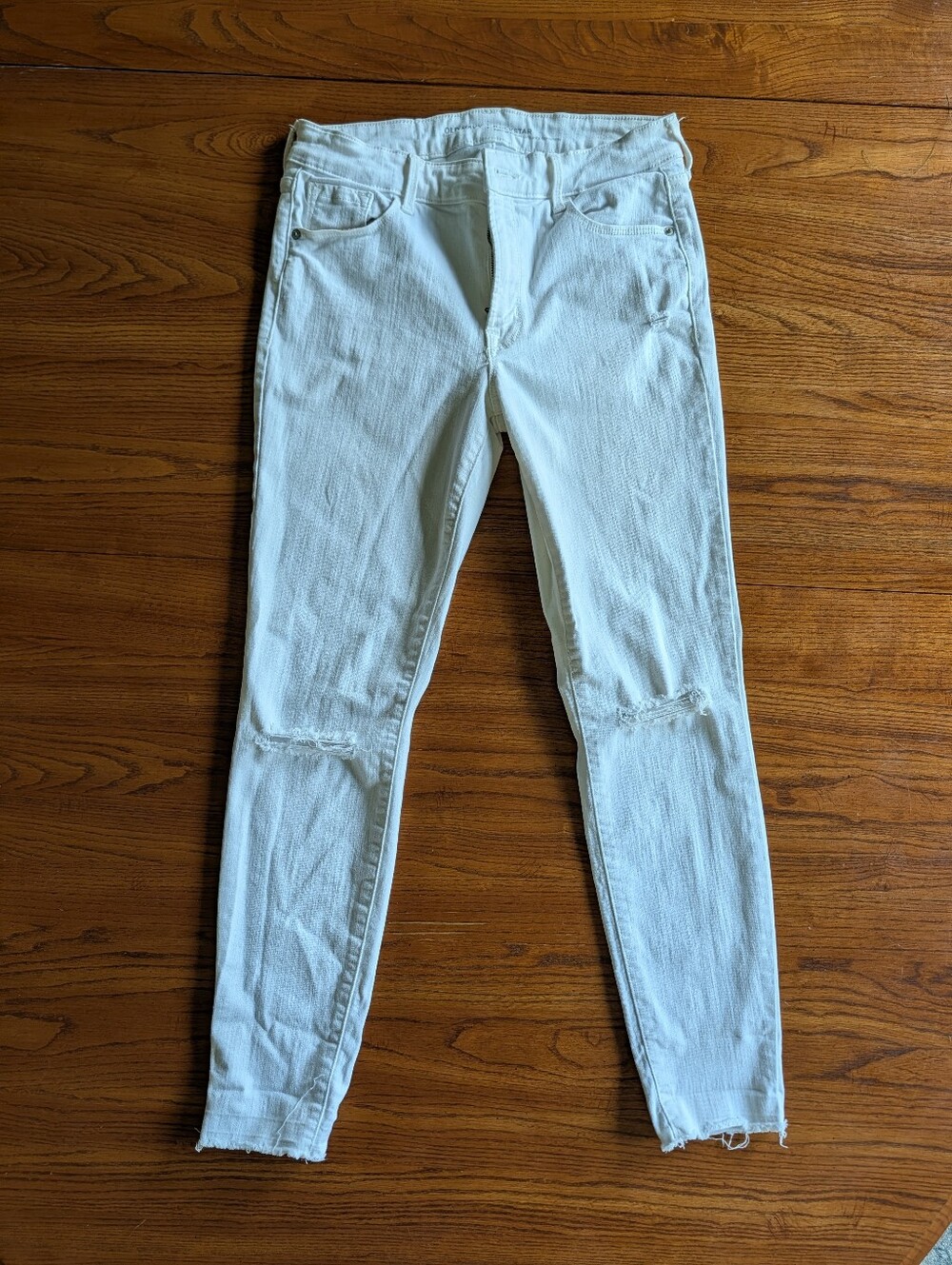 Old Navy Rockstar White Distressed Skinny Jeans Women’s Size 8